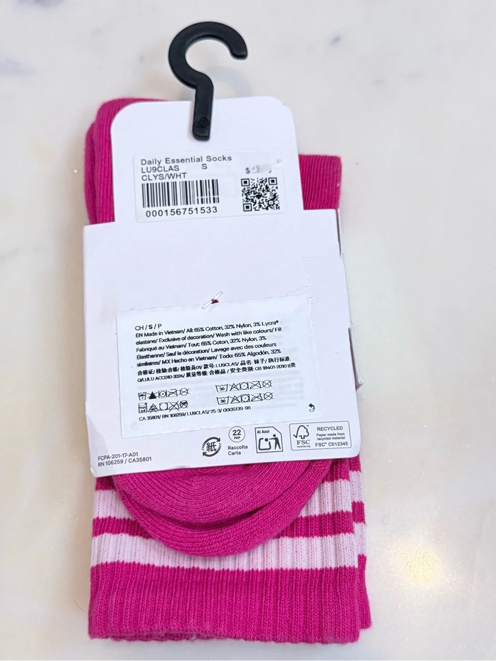 NWT Lululemon Athletica Daily Essential Crew Socks Calypso Pink Size S Unisex
